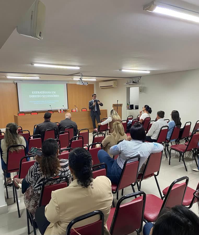 Público da palestra sobre Direito Sucessório